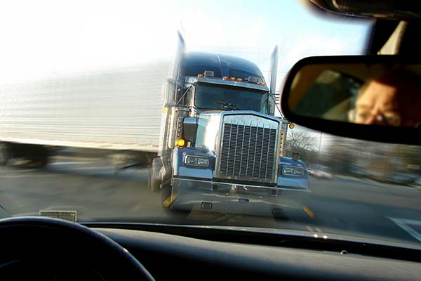 common causes of tractor trailer accidents