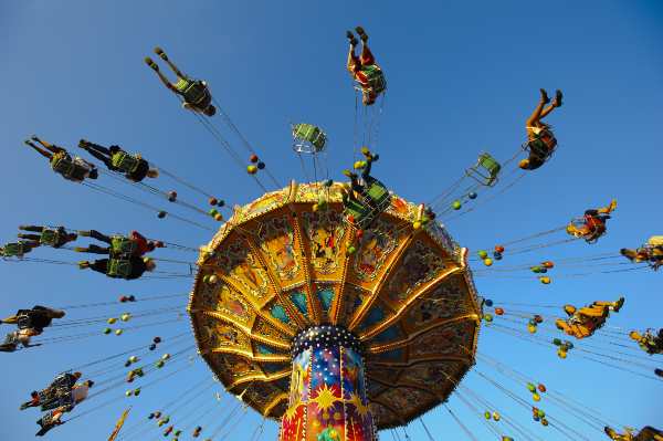 who is liable for amusement park injuries